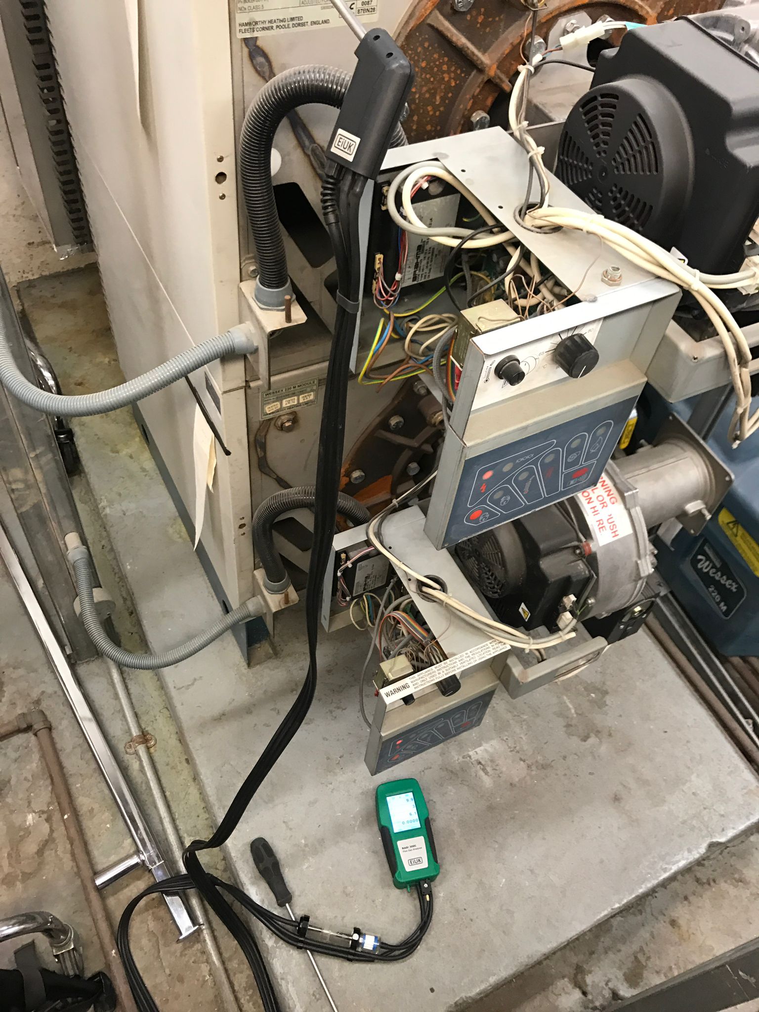 gas safe registered engineer near me West Ealing, W13